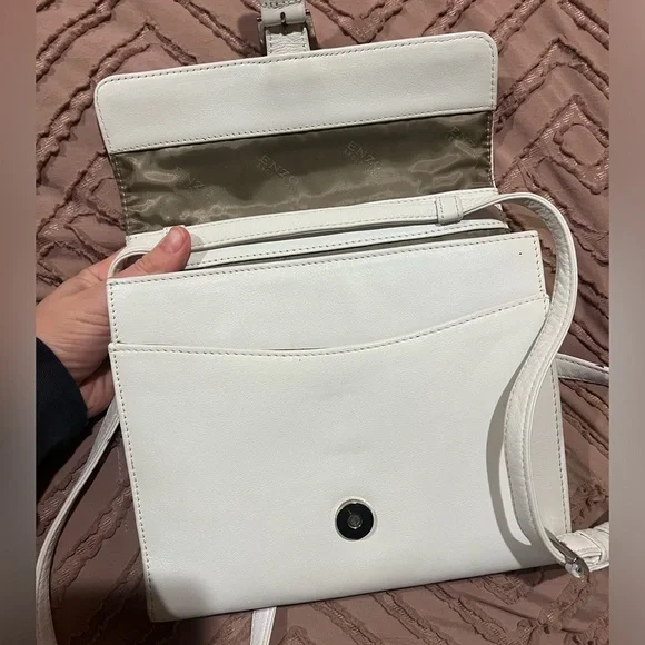 Enzo Angiolini Genuine Leather Crossbody Shoulder Bag Purse - Picture 4 of 7